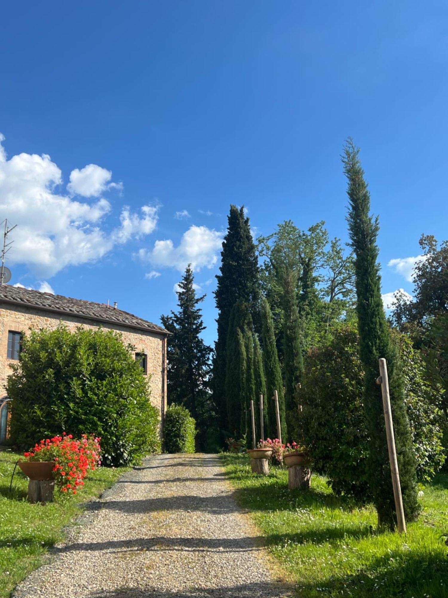 Agriturismo Podere Cortilla Volterra Exterior photo